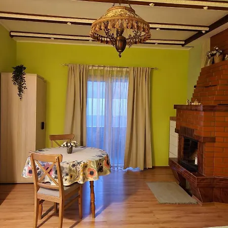 Renau בית הארחה ריגה